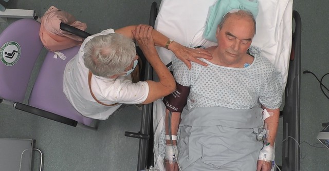 24 Hours in A&E