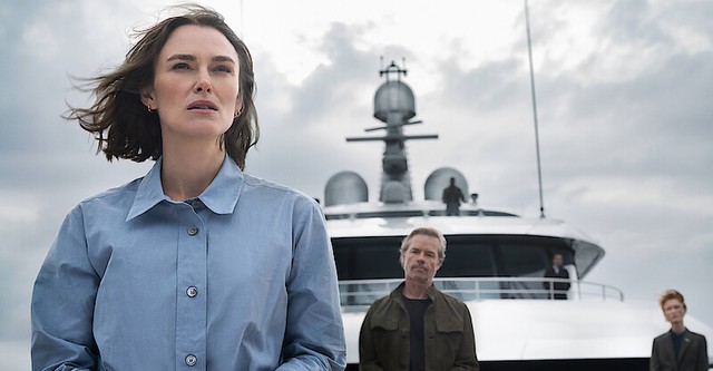 المرأة في المقصورة العاشرة