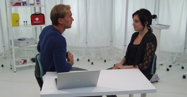 Embarrassing Teenage Bodies Season episodes streaming online