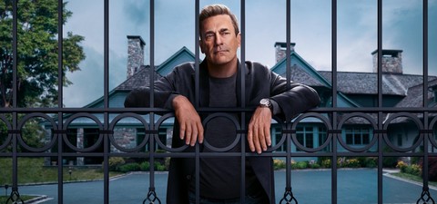 Zwischen Anzug und Abgrund: Die 10 besten Filme und Serien mit Jon Hamm – und wo man sie streamen kann