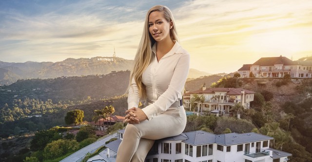 Kendra Sells Hollywood