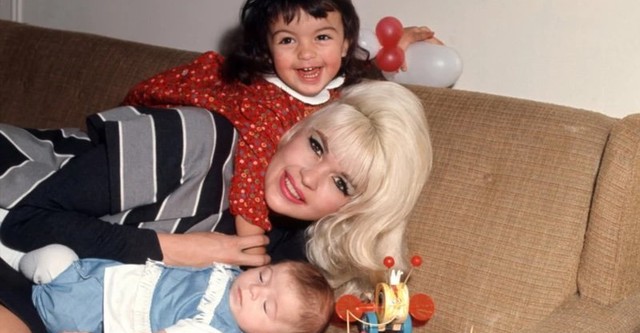 My Mom Jayne: A Film by Mariska Hargitay