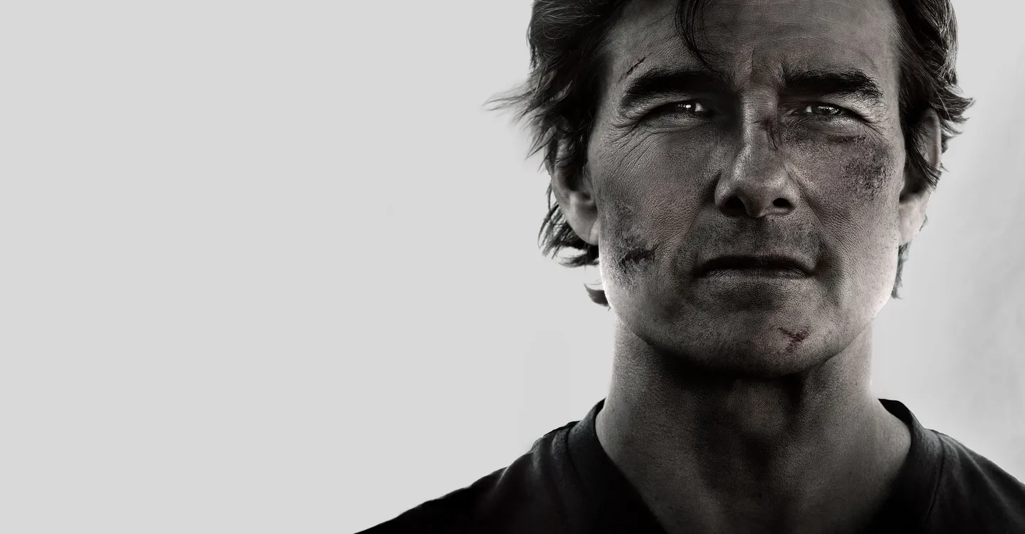 10 Wildest Tom Cruise Stunts, Ranked
