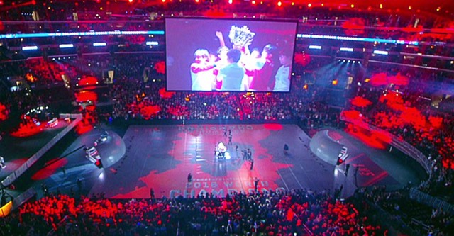 League of Legends: Learning to Lead