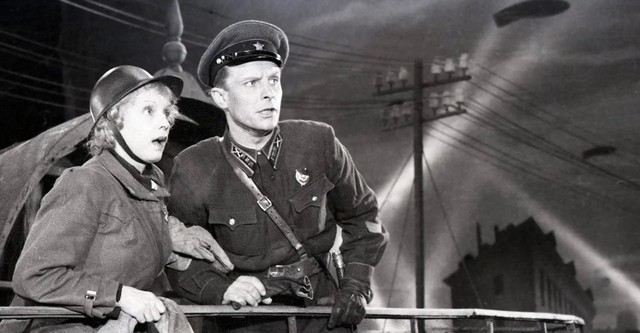В шесть часов вечера после войны
