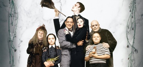 Addams Family Serisi Hangi Sırayla İzlenmeli?