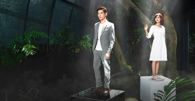 وراء ابتسامتك