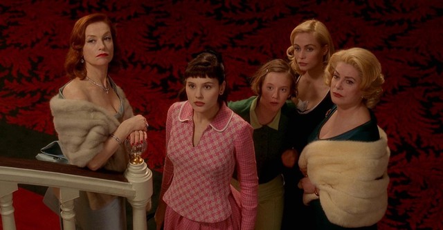 8 Frauen
