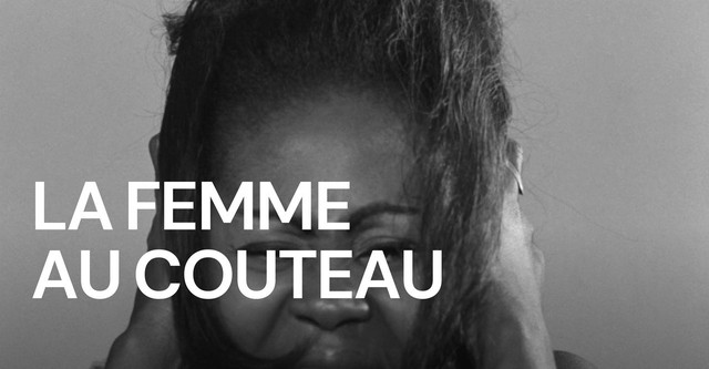 A mulher com uma faca