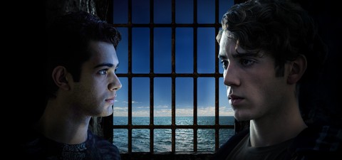 "Mare Fuori": guida completa alle serie TV e al film del fenomeno Rai