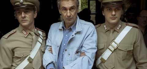“Portobello”, la serie HBO Max su Enzo Tortora: intervista esclusiva al protagonista Fabrizio Gifuni