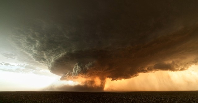 National Geographic: Inside the Mega Twister