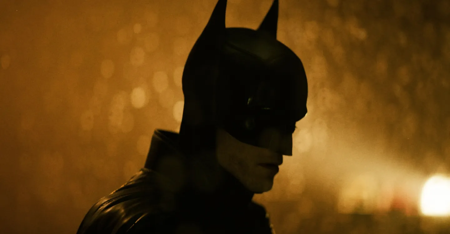 Batman II : ces photos de tournage annoncent-elles l’ennemi le plus attendu de Bruce Wayne ?