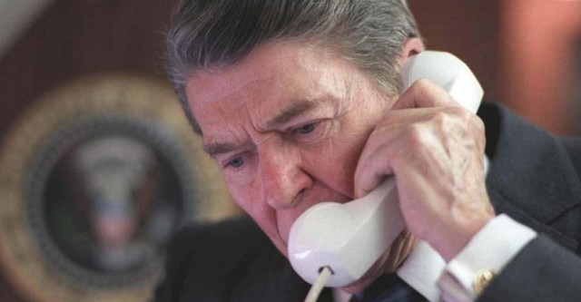 Ronald Reagan, une idole controversée