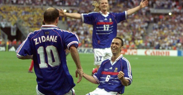 Les Bleus – Ein anderer Blick auf Frankreichs Geschichte, 1996–2016