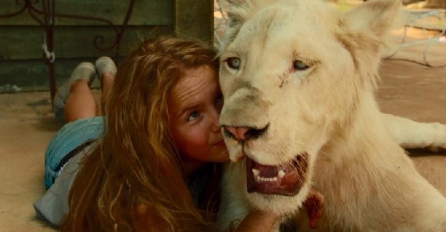 Mia et le lion blanc