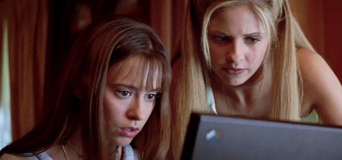 Où retrouver les comédiens du casting de “Souviens-toi… l’été dernier” (1997), le premier film de la saga ?