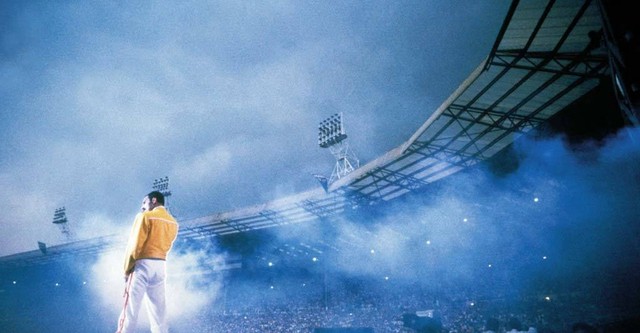 Queen: Live at Wembley Stadium