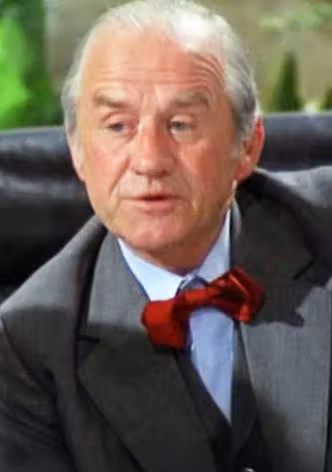 Cyril Cusack