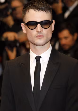 Tom Sturridge