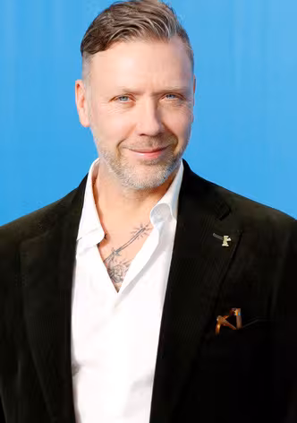 Mikael Persbrandt