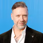 Mikael Persbrandt