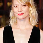 Mia Wasikowska