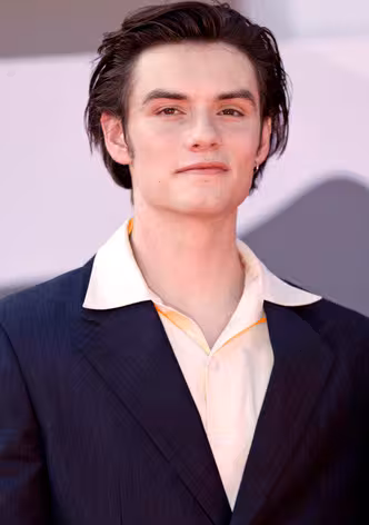 Louis Partridge