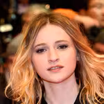 Christa Théret