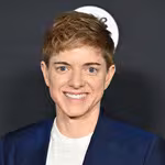 Mae Martin