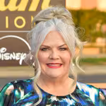 Paula Pell