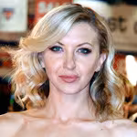 Nina Arianda