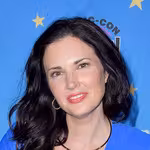 Laura Mennell