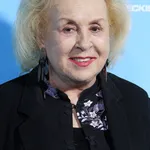 Doris Roberts