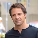 William deVry