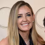 Stephanie Allynne