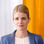 Mira Bartuschek