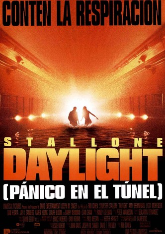 (Daylight) Pánico en el túnel