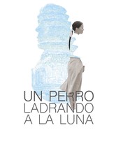 Un perro ladrando a la luna