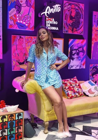 Anitta Dentro da Casinha