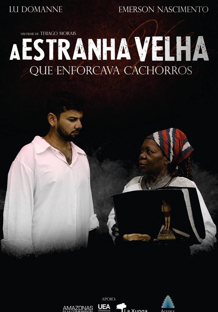 A Estranha Velha que Enforcava Cachorros