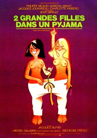 Deux grandes filles dans un pyjama