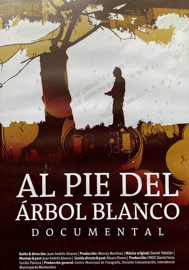 Al pie del árbol blanco