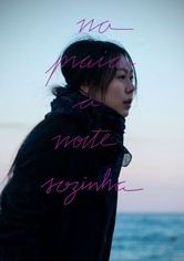 Na Praia à Noite Sozinha