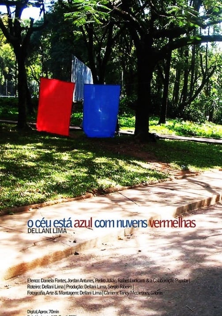 O Céu Está Azul Com Nuvens Vermelhas