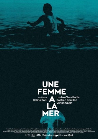 Une femme à la mer