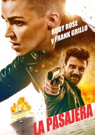 The Yacht: La pasajera