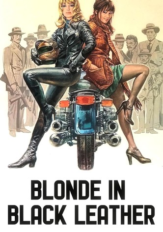 Une blonde, une brune et une moto