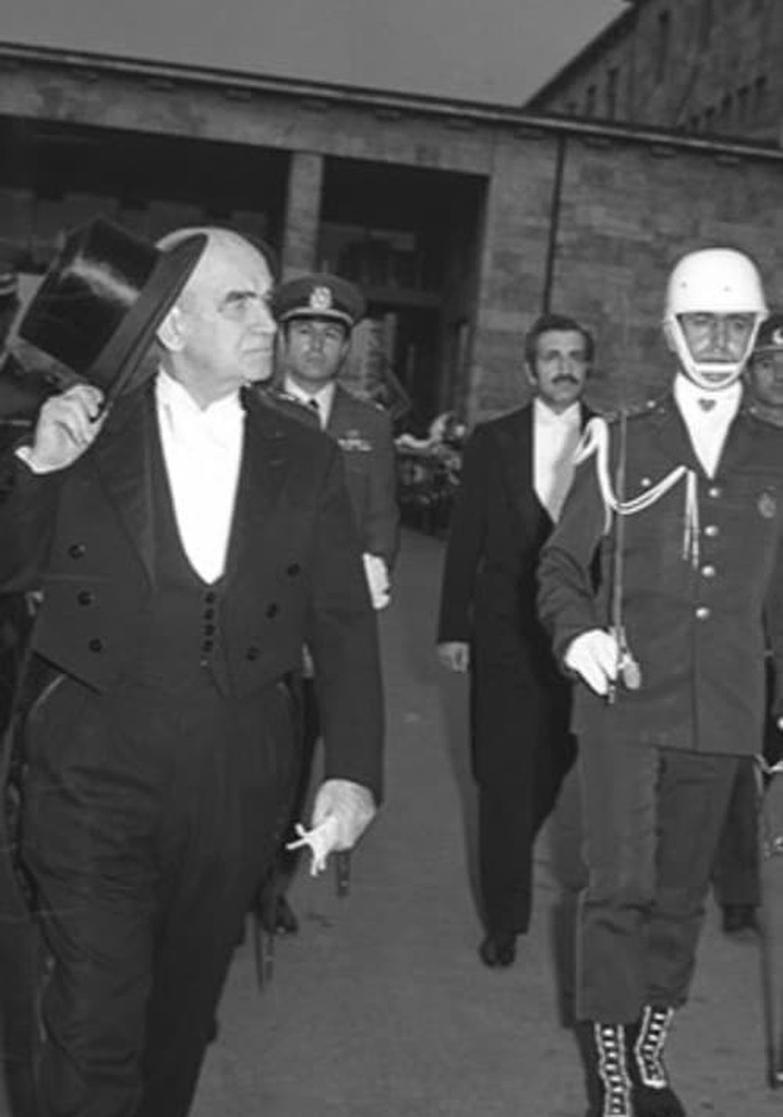 12 Eylül: Renklerin Çatışması