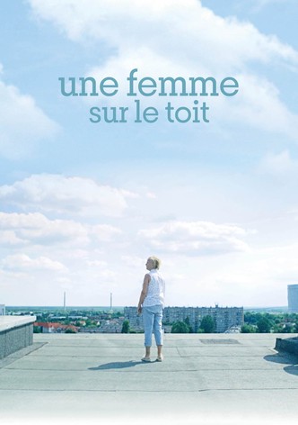 Une femme sur le toit